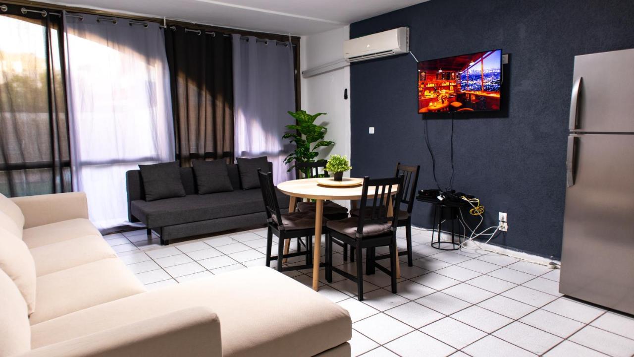 Grey House Apartment Eilat Ngoại thất bức ảnh
